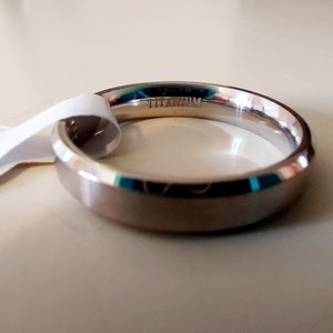 Size 8 Silver Titanium Unisex Band Ring. New. Opened only for photographing. Mak